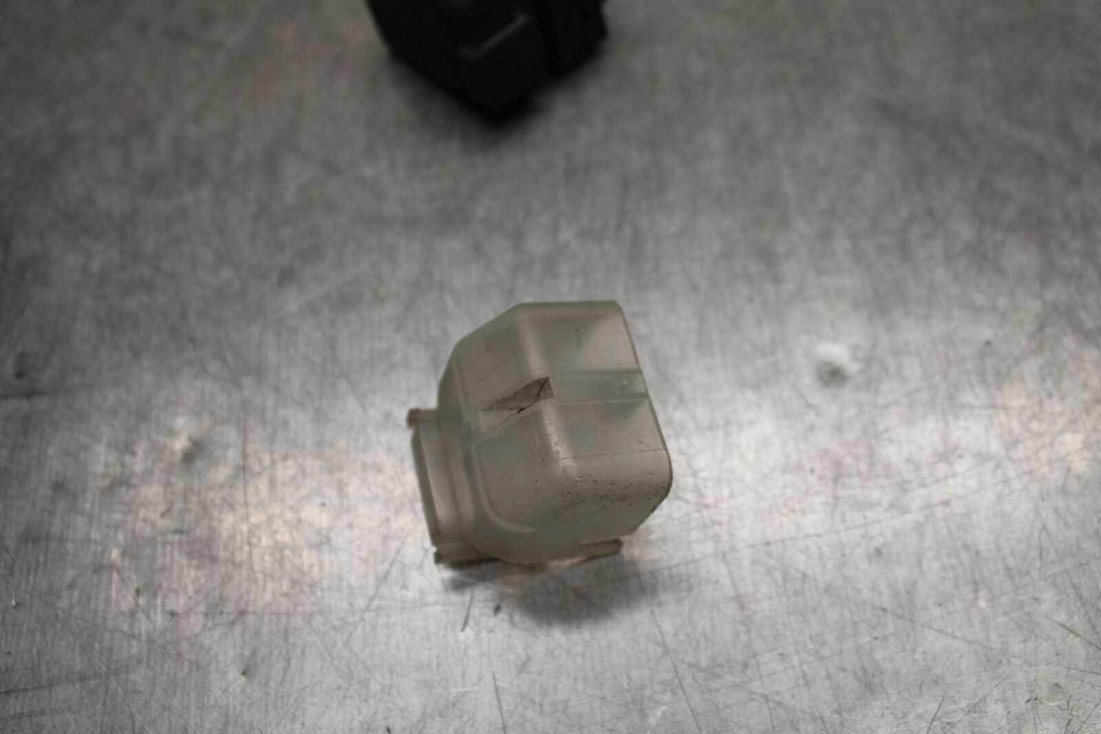 06-07 SUZUKI GSXR 600 ENGINE STARTER RELAY STARTING MOTOR SWITCH BB737