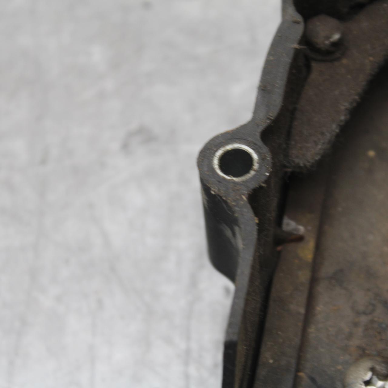 21 KAWASAKI NINJA ZX6R ENGINE SPROCKET COVER BB647