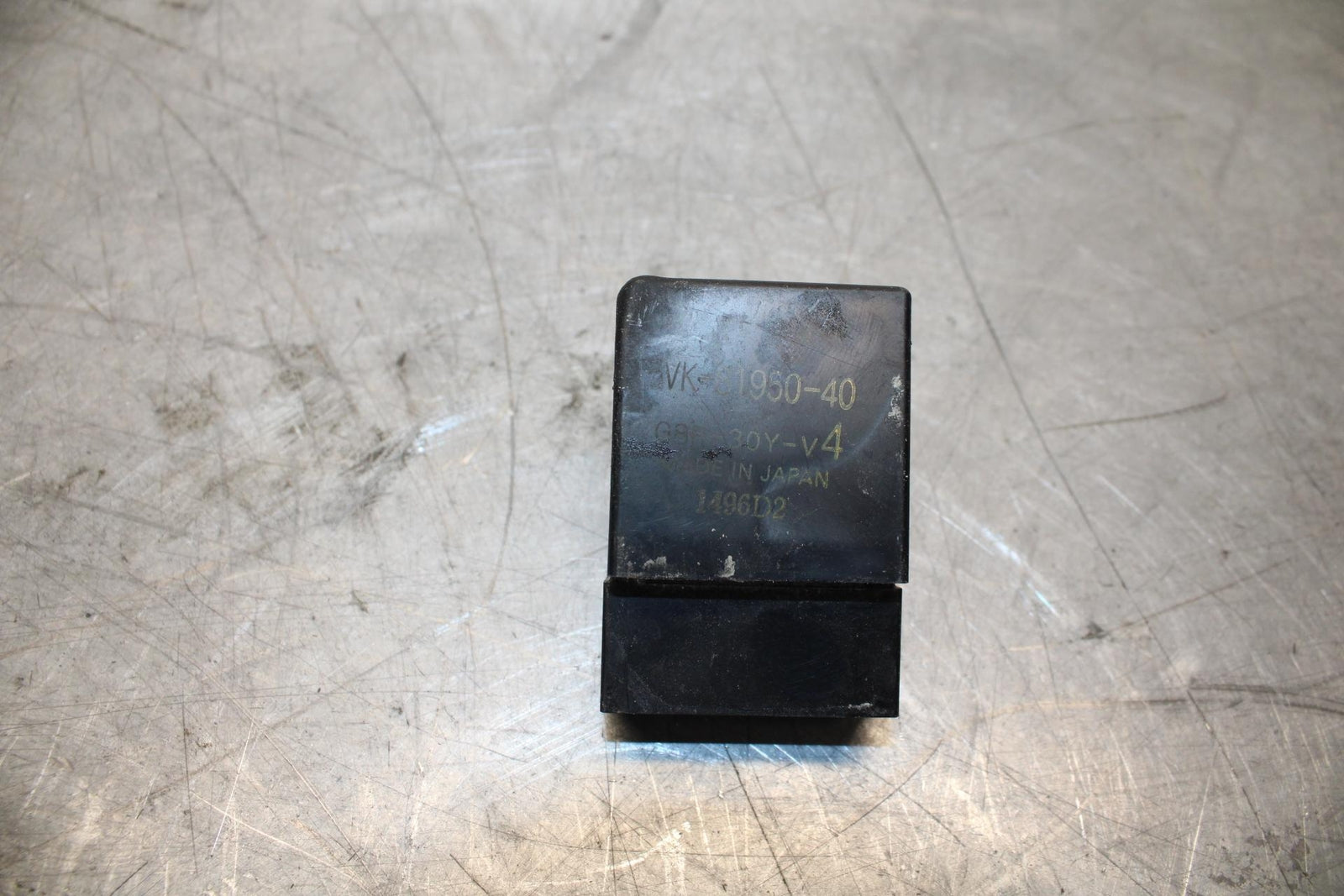 2007 Yamaha YZF R6 RELAY ASSEMBLY FUSE BOX 5VK-81950-40-00 BB522