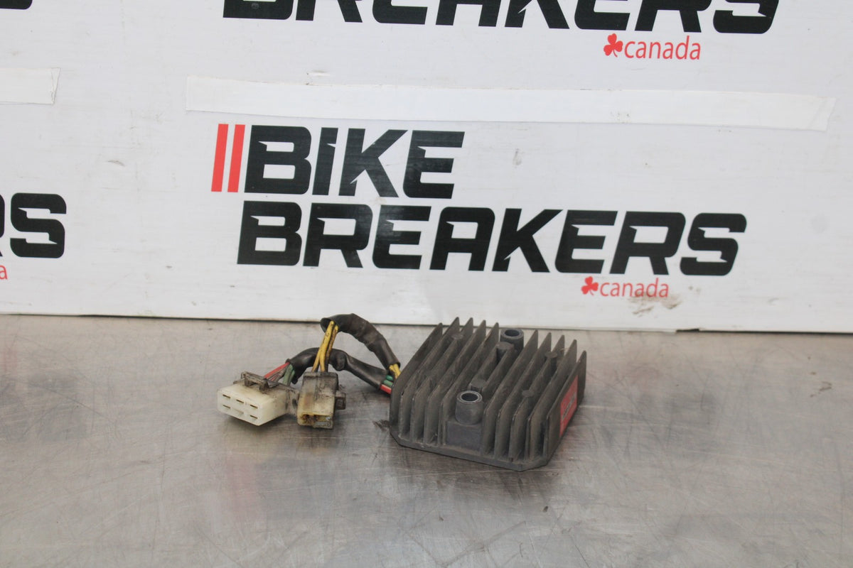 84 HONDA INTERCEPTOR 1000 VF1000F RECTIFIER VOLTAGE REGULATOR BB878