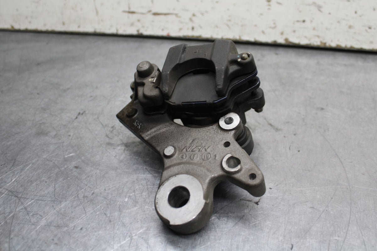 15-16 HONDA CB300F REAR BACK BRAKE CALIPER W MOUNT BRACKET BB740