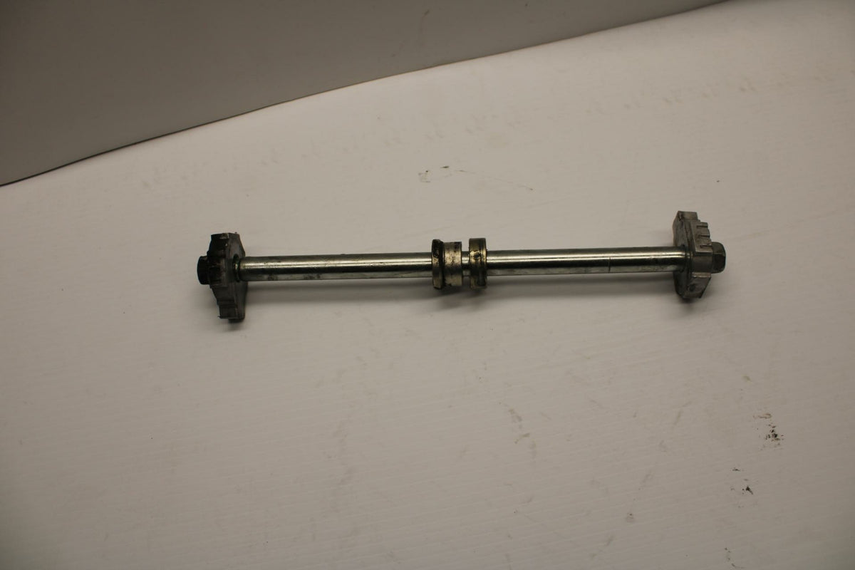 18-20 HUSQVARNA VITPILEN 401 REAR AXLE BACK WHEEL RIM PIVOT BOLT AXEL BB248
