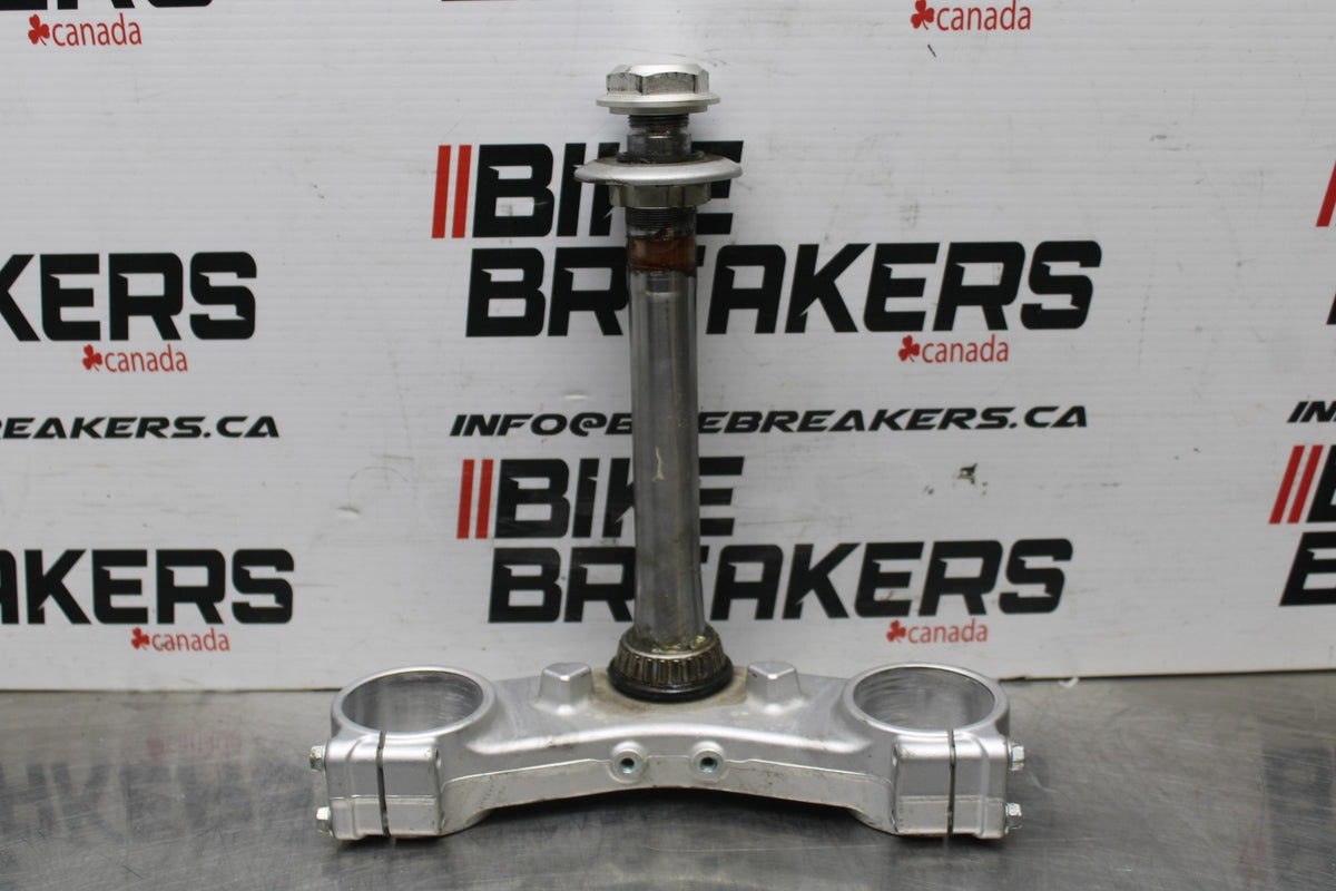 18 YAMAHA SUPER TENERE FRONT FORKS CLAMP LOWER TRIPLE TREE STEM BB832