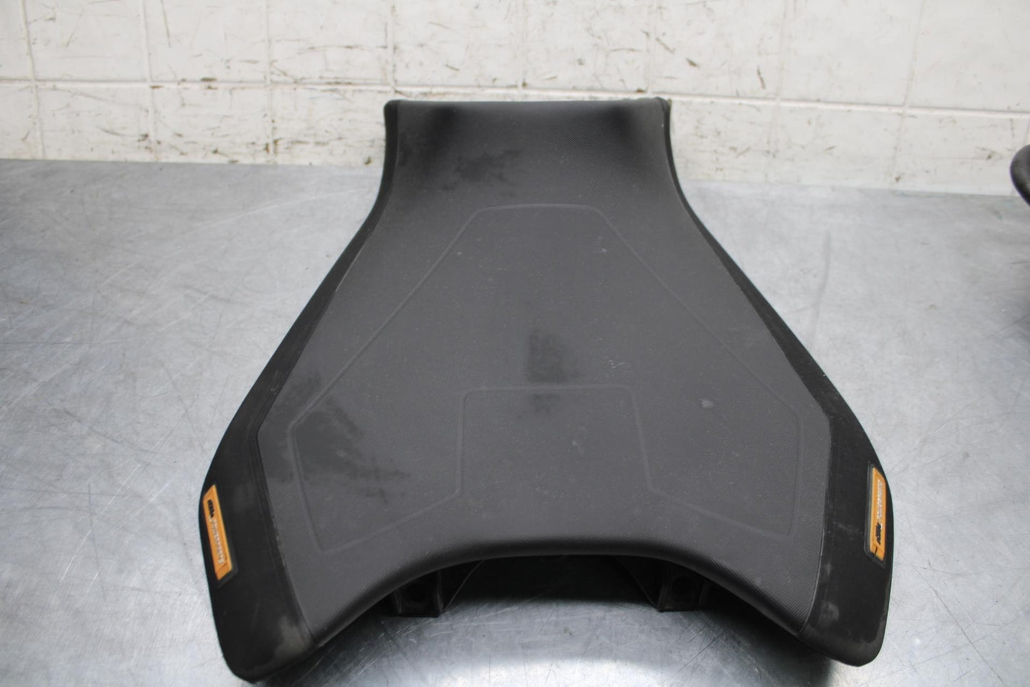 19-20 KTM 790 DUKE 790 FRONT DRIVERS SEAT PAD SADDLE PILLION BB570