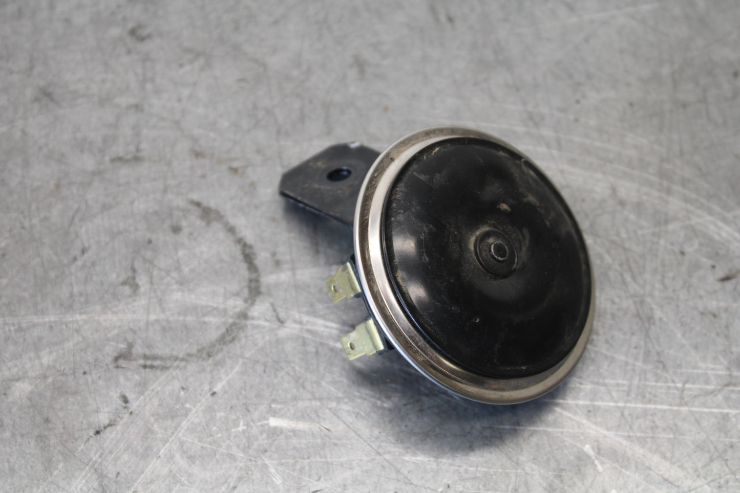 18-23 KAWASAKI NINJA 400 HORN SIGNAL  BB679