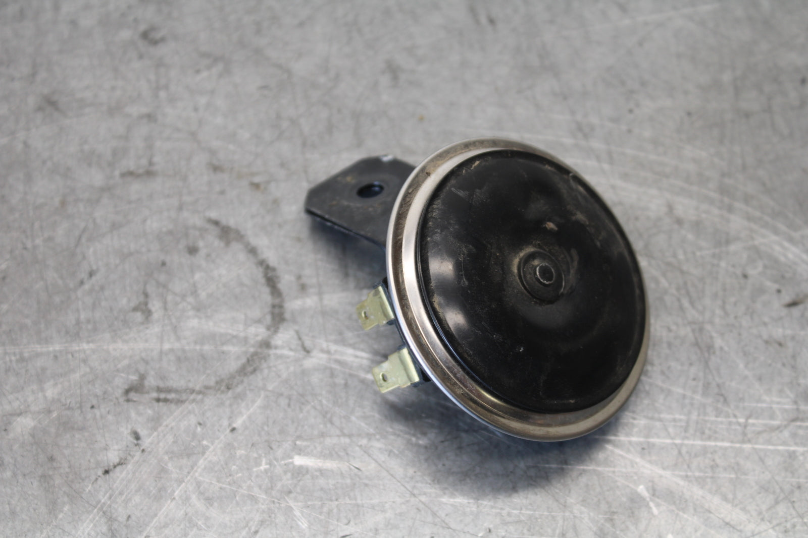 18-23 KAWASAKI NINJA 400 HORN SIGNAL  BB679
