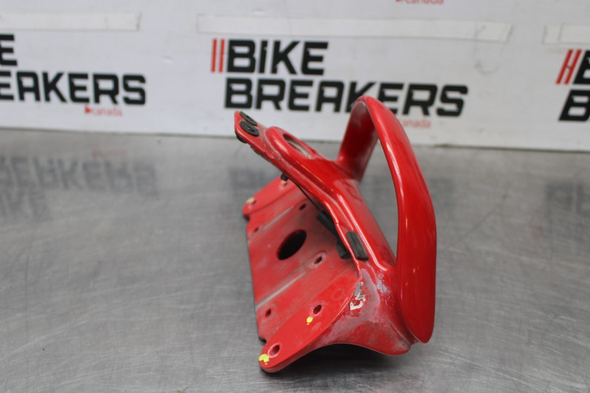 05 DUCATI SUPERSPORT 800 PASSENGER REAR SEAT GRAB BAR HANDLE BB913