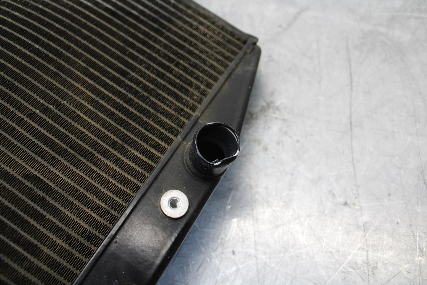 2011 Honda CBR600RR ENGINE RADIATOR  COOLER COOLING RADIATER 19010-MFJ-305 BB520