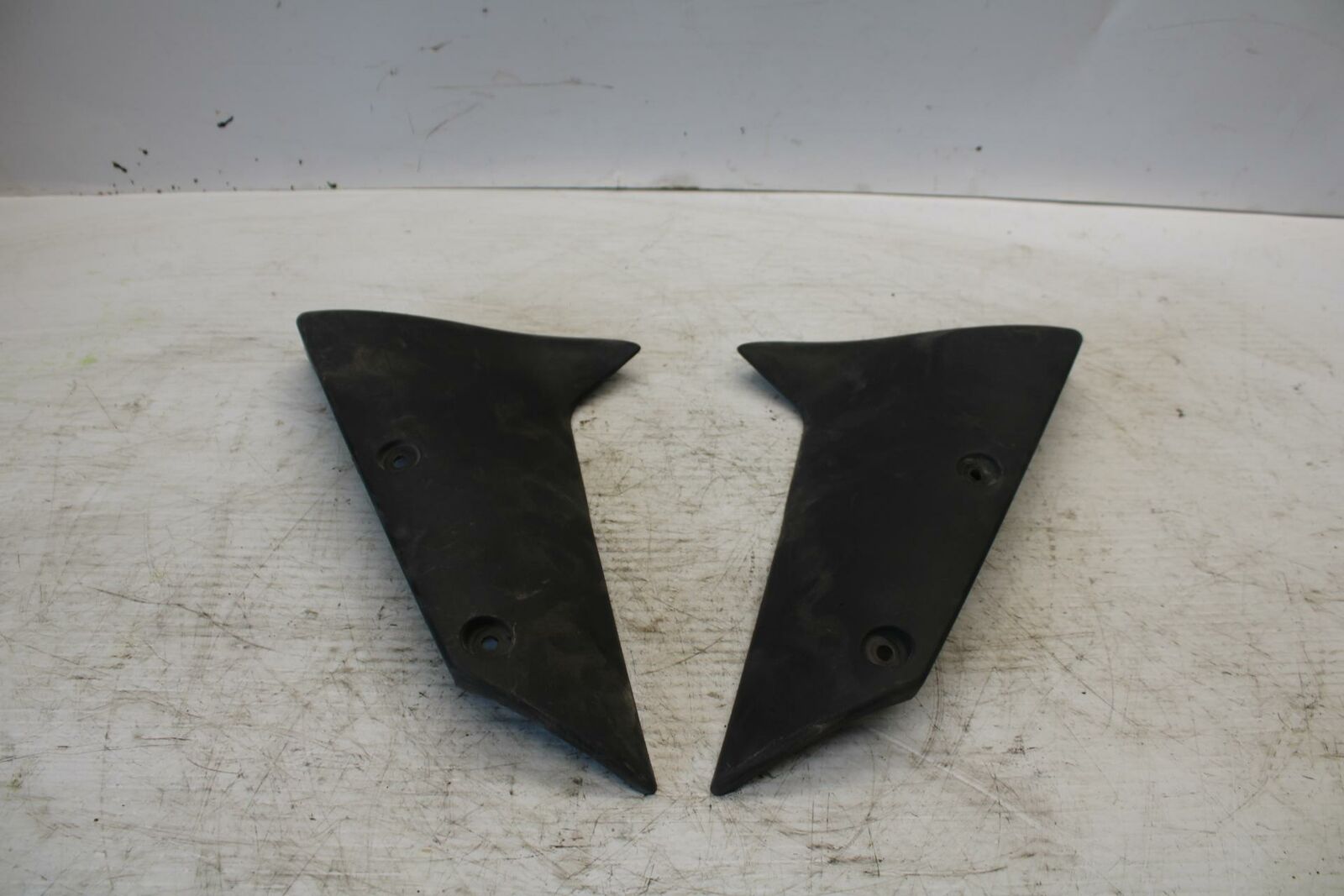 07-08 KAWASAKI NINJA ZX6R FRONT WHEEL FENDER COWL FAIRING TRIM BB274