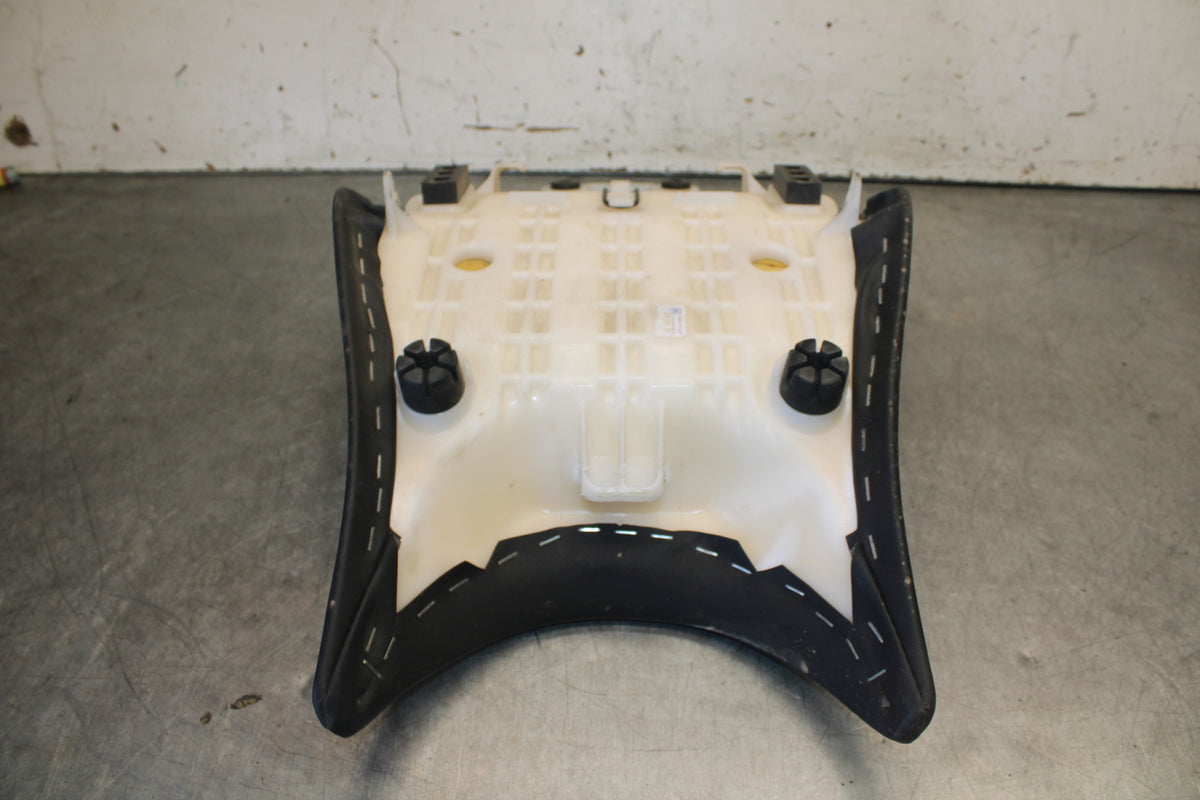 13-15 HONDA CBR500R FRONT DRIVERS SEAT PAD SADDLE PILLION 77100-MGZ-J01 BB704