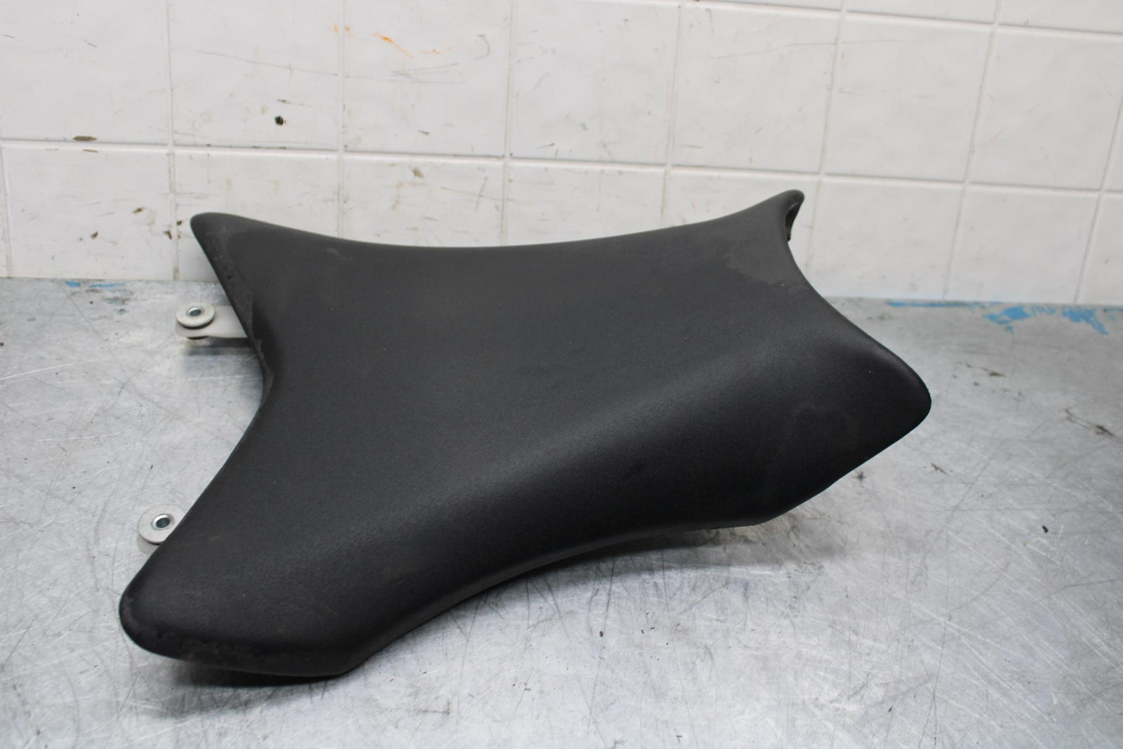 11-15 KAWASAKI ZX1000R FRONT DRIVERS SEAT PAD SADDLE PILLION BB445