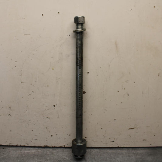 2013 Suzuki Boulevard C50T REAR AXLE BACK WHEELBOLT AXEL 64711-48G00 BB625