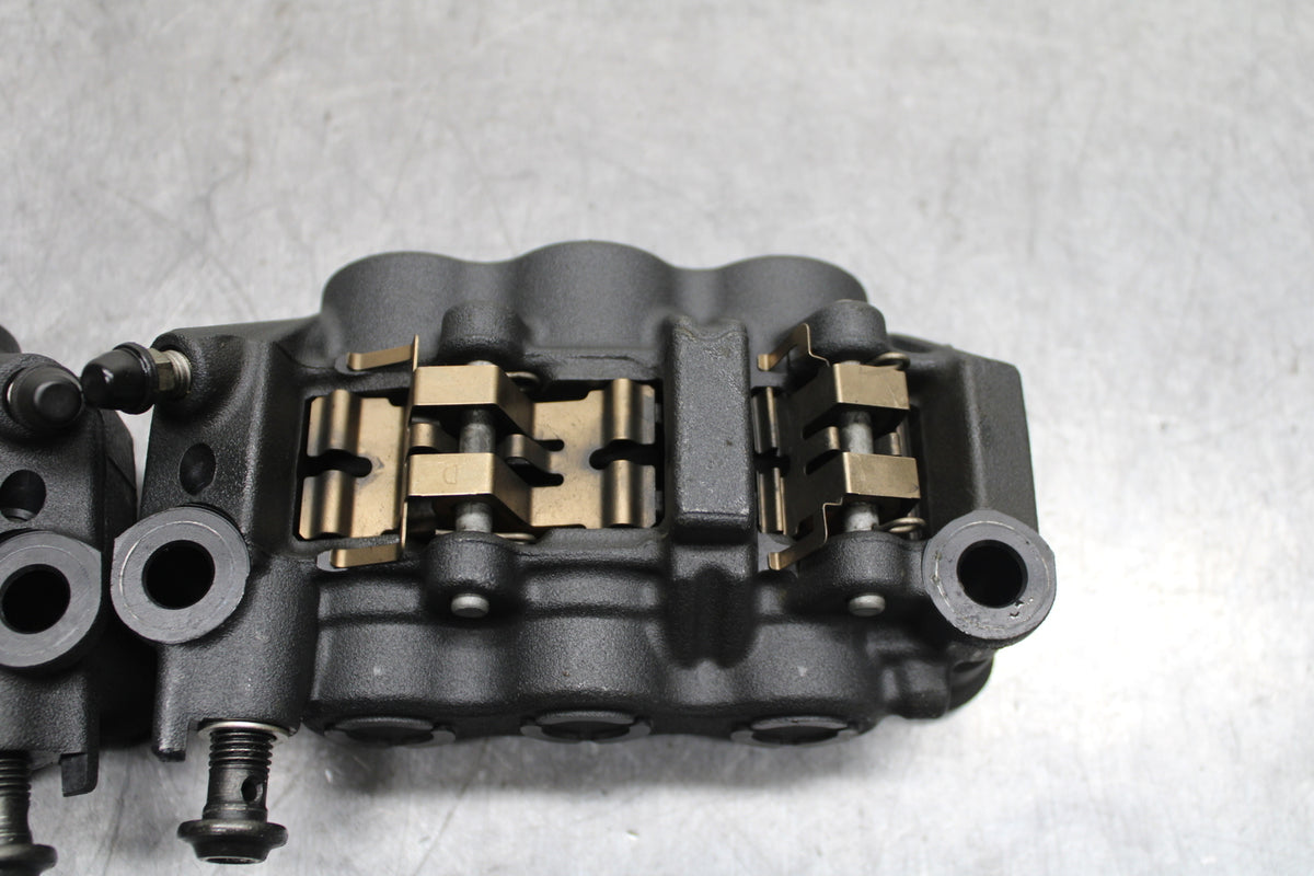 09-14 YAMAHA YZF R1 RIGHT LEFT FRONT BRAKE CALIPER SET PAIR CALIPERS BB119
