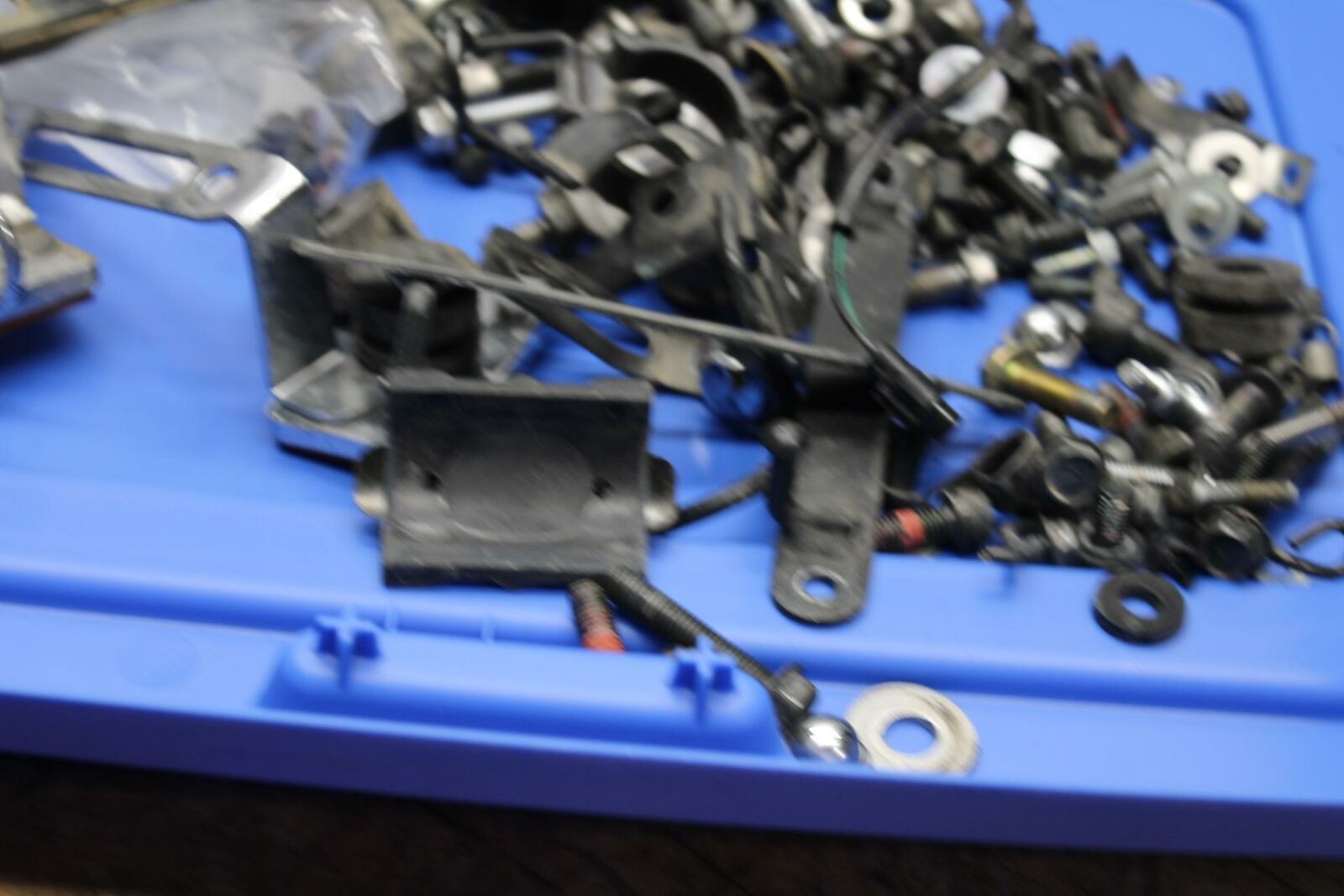 05-08 KAWASAKI VULCAN 1500 VN1500N CLASSIC BOLTS HARDWARE BB343