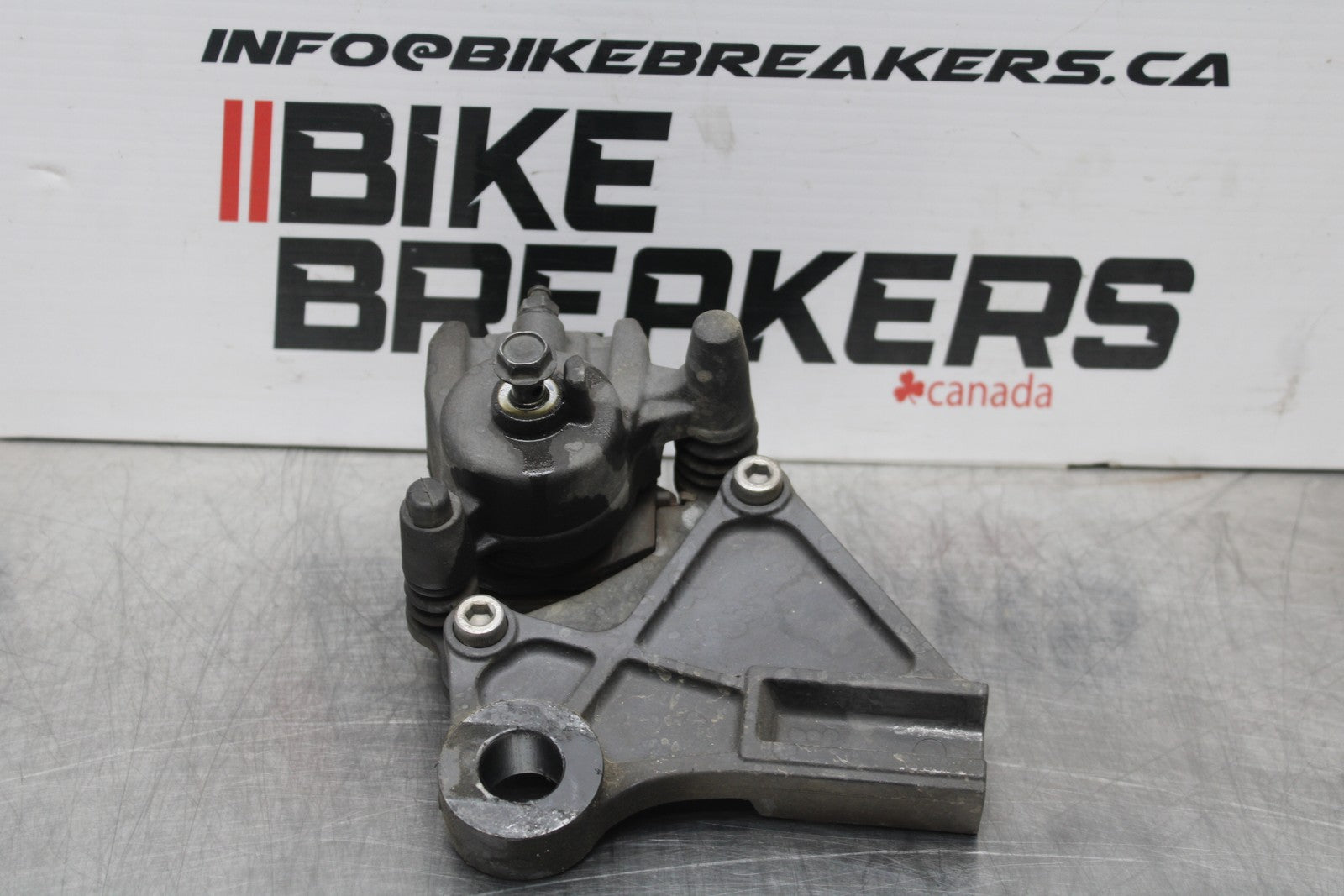 08 KAWASAKI NINJA ZX10R REAR BACK BRAKE CALIPER W MOUNT BRACKET BB201