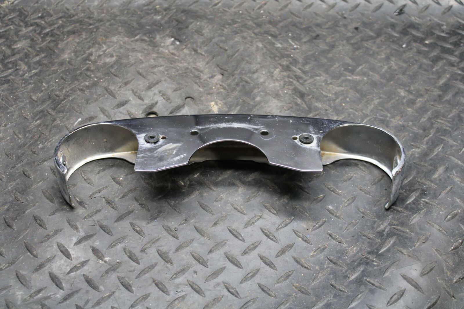 05-06 KAWASAKI VULCAN 1500 VN1500 CLASSIC LOWER TRIPLE TREE CLAMP COVER  BB220