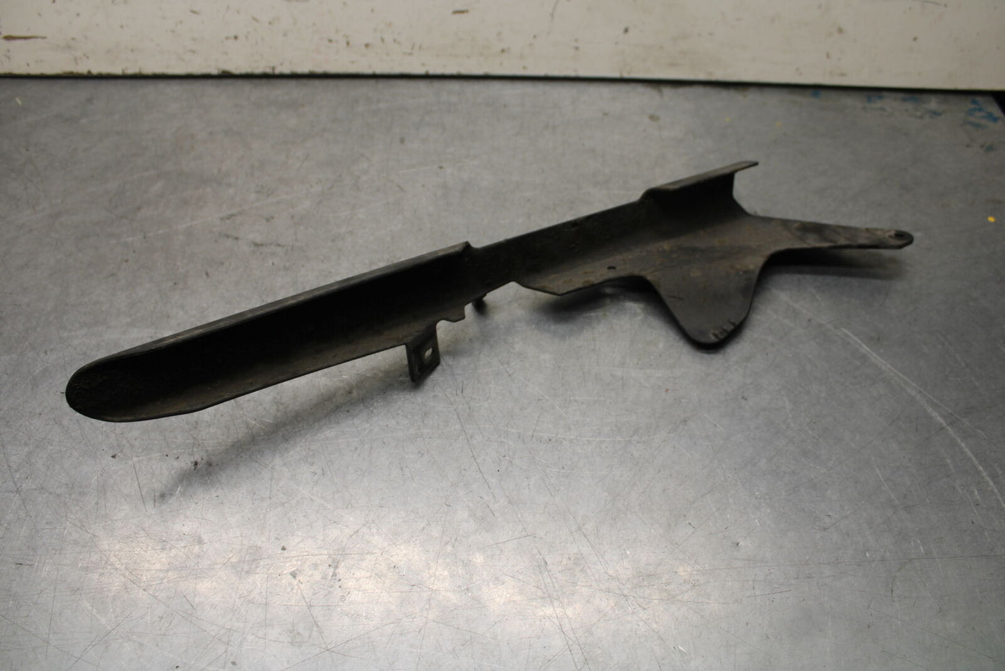 16 KAWASAKI NINJA ZX10R REAR BACK DRIVE CHAIN GUARD SHIELD 36014-0062  BB650