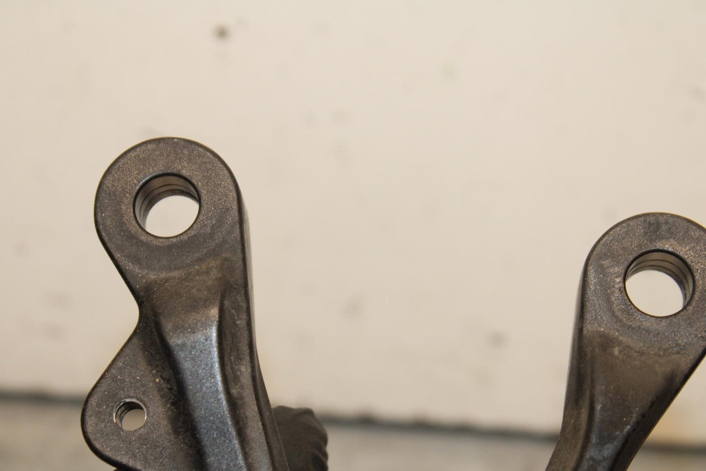 09-12 KAWASAKI NINJA ZX6R ZX600R LEFT REARSET DRIVER FOOT PEG REST STOP BB617