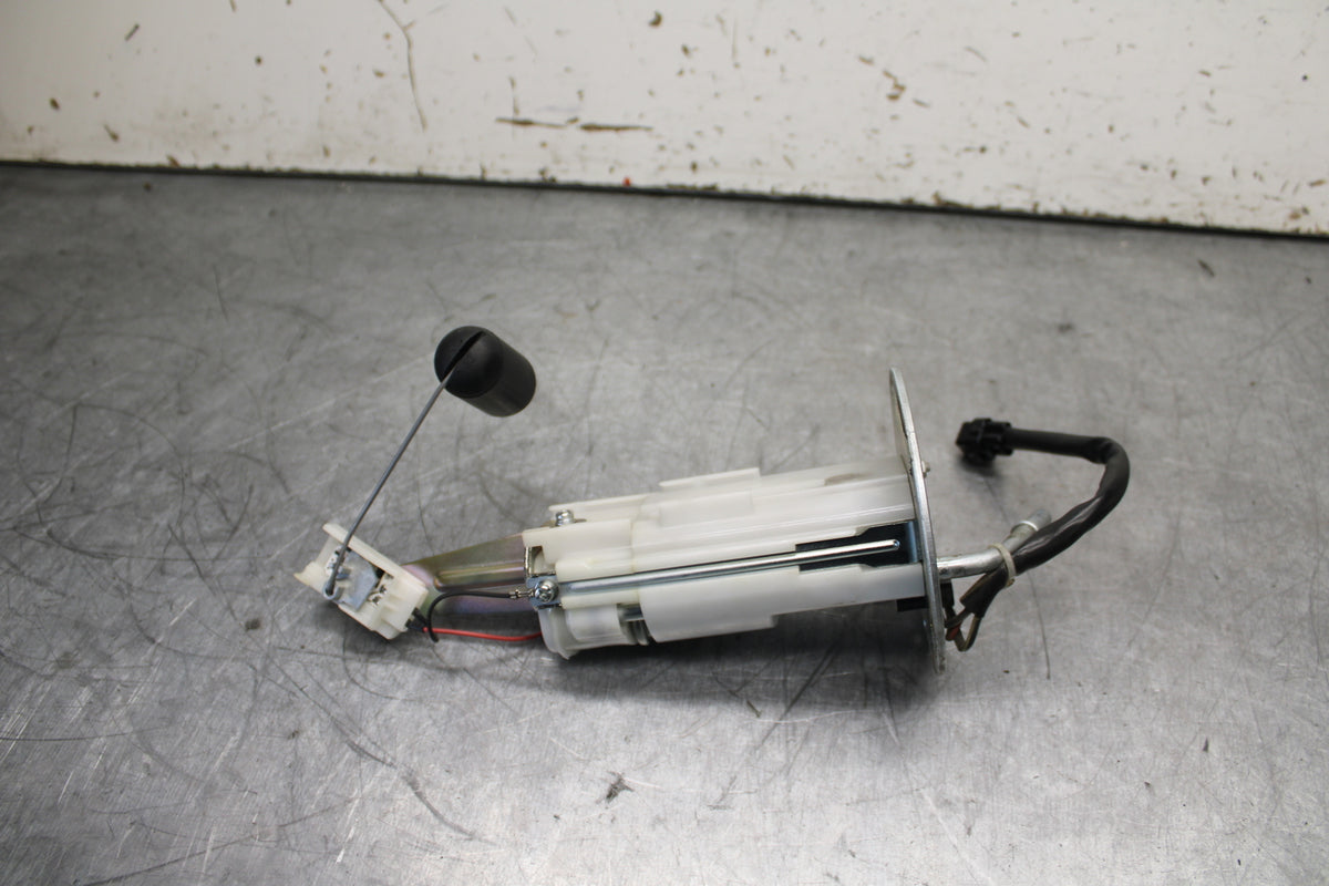 12-17 KAWASAKI ER-6N Z650 FUEL PUMP GAS PETROL SENDER UNIT BB709