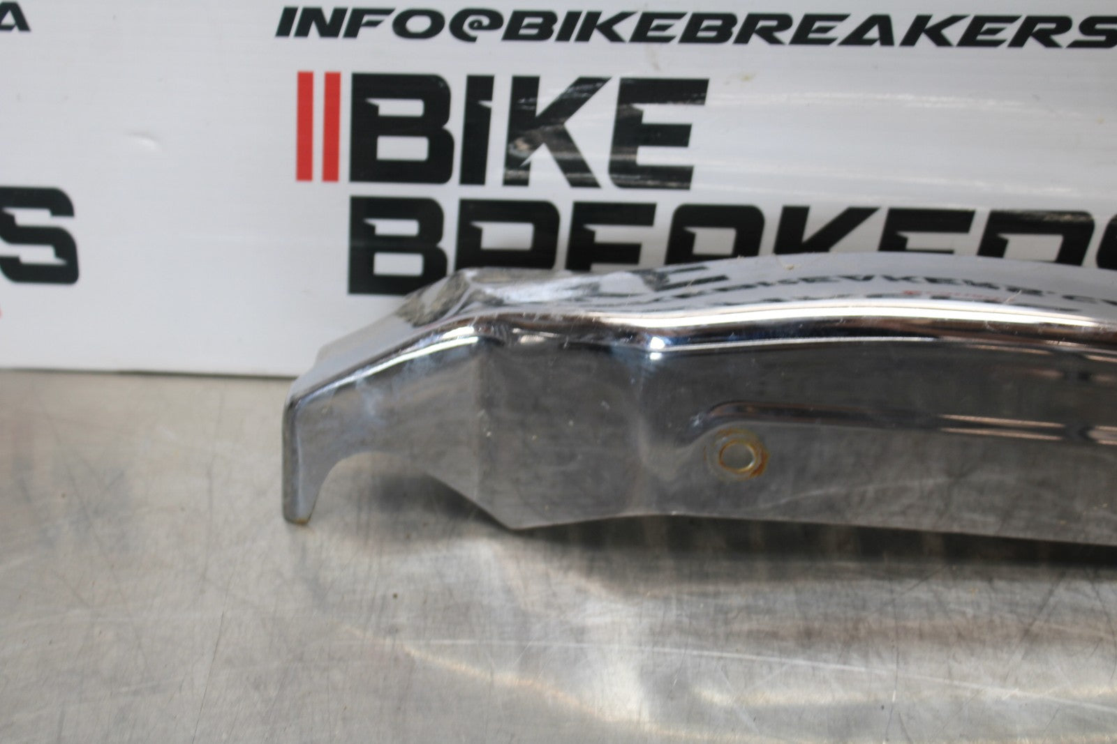 03-08 KAWASAKI VULCAN 1600 REAR CHROME STRUT COVER GUARD SET PAIR  BB196