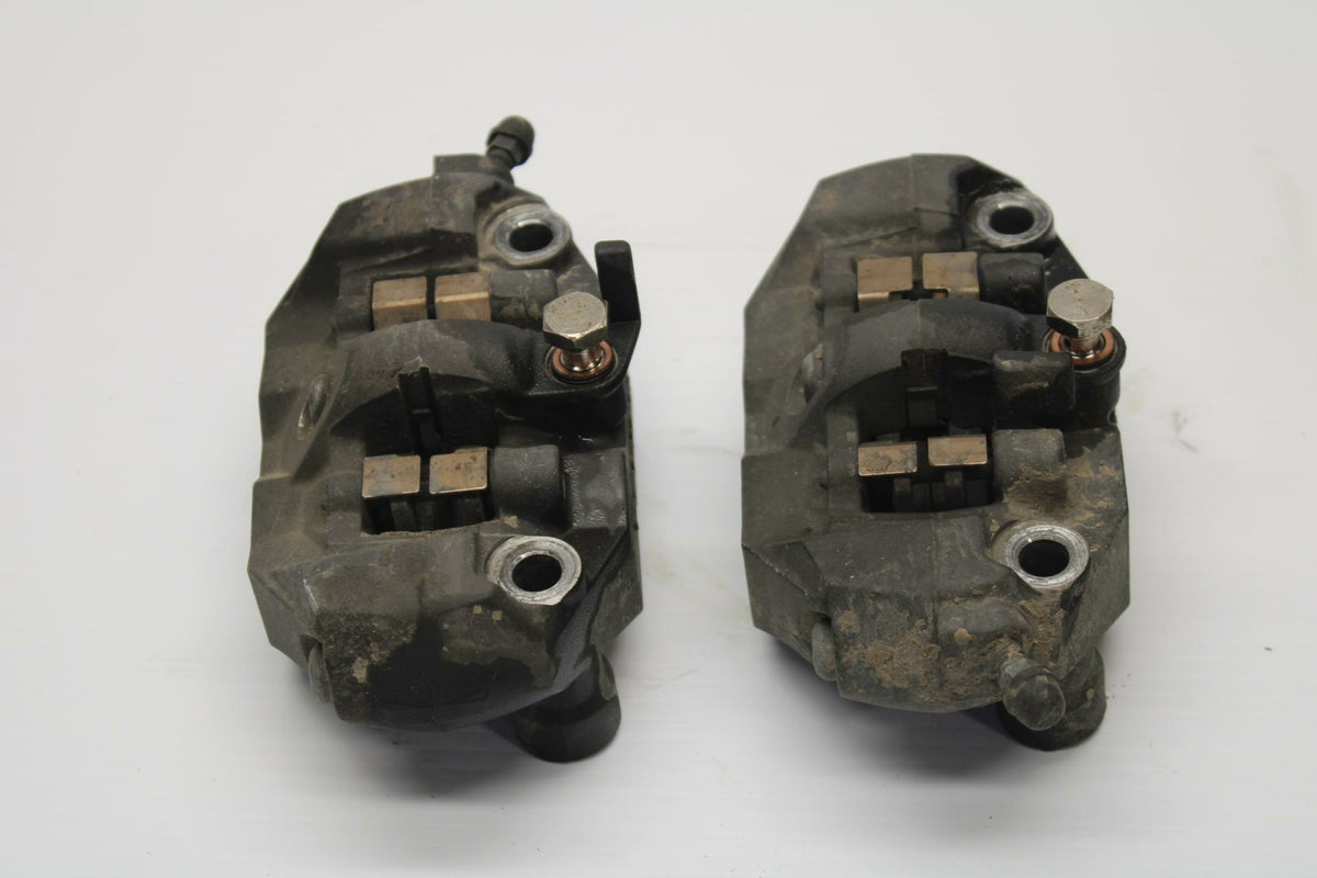 08 SUZUKI GSXR1000 RIGHT LEFT FRONT BRAKE CALIPER SET PAIR CALIPERS BB263