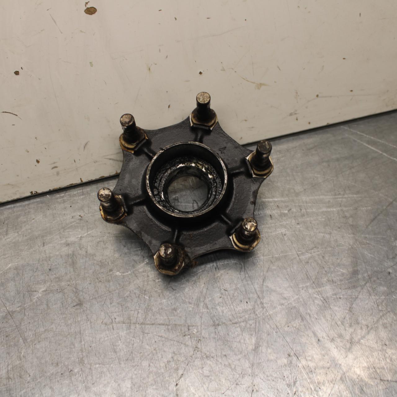 1983 Honda V45 Magna VF750C REAR HUB WHEEL BB91