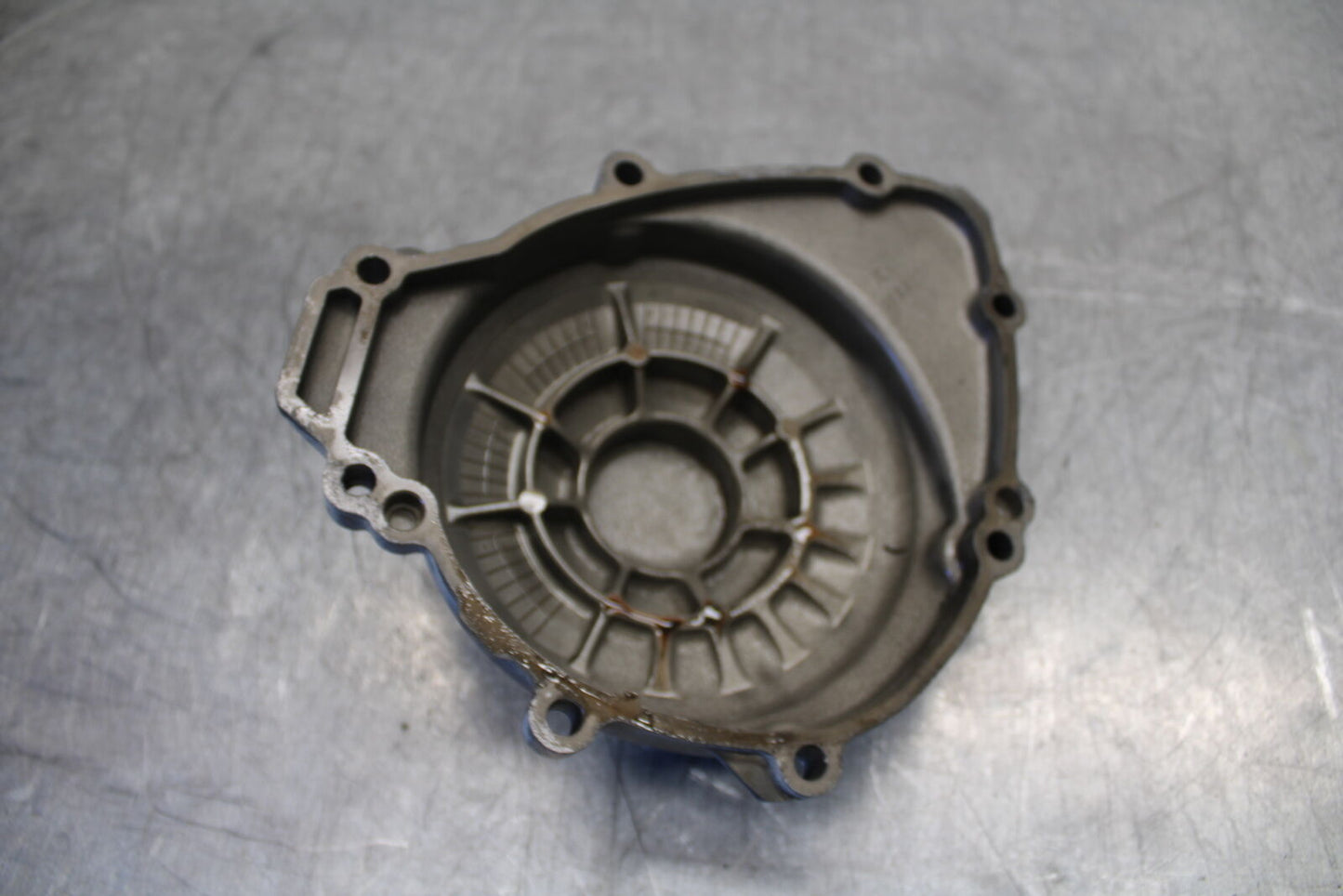 09-14 YAMAHA YZF R1 STATOR MAGNETO ALTERNATOR GENERATOR COVER BB696