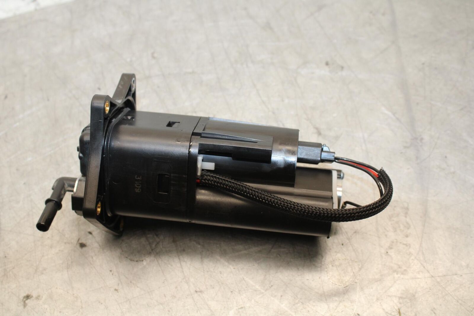 19-20 KTM 790 DUKE 790 FUEL PUMP GAS PETROL SENDER UNIT BB570