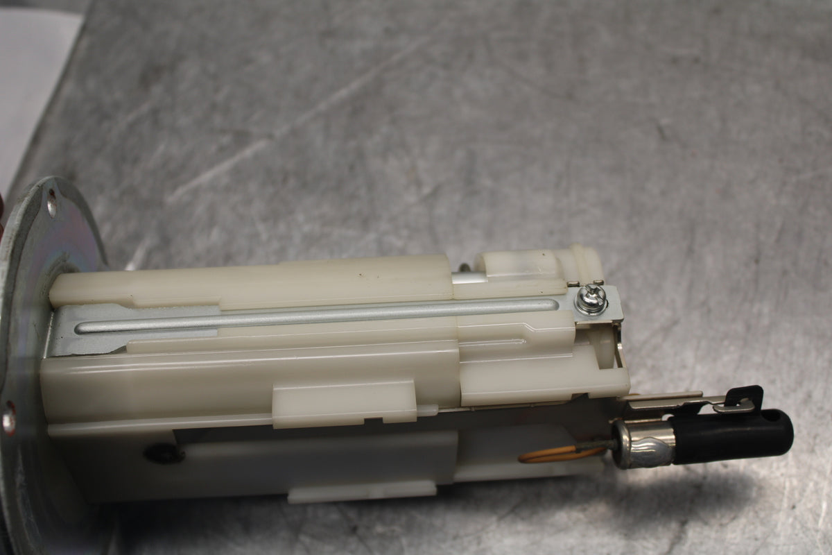 09-12 KAWASAKI NINJA ZX6R FUEL PUMP GAS PETROL SENDER UNIT 49040-0023 BB698