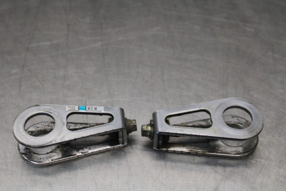 98-05 HONDA SUPER HAWK 1000 VTR1000F SWINGARM CHAIN TENSIONER ADJUSTMENT BB924