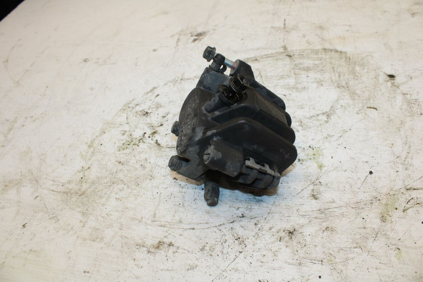 06 HONDA SHADOW 750 VT750C LEFT FRONT BRAKE CALIPER BB352