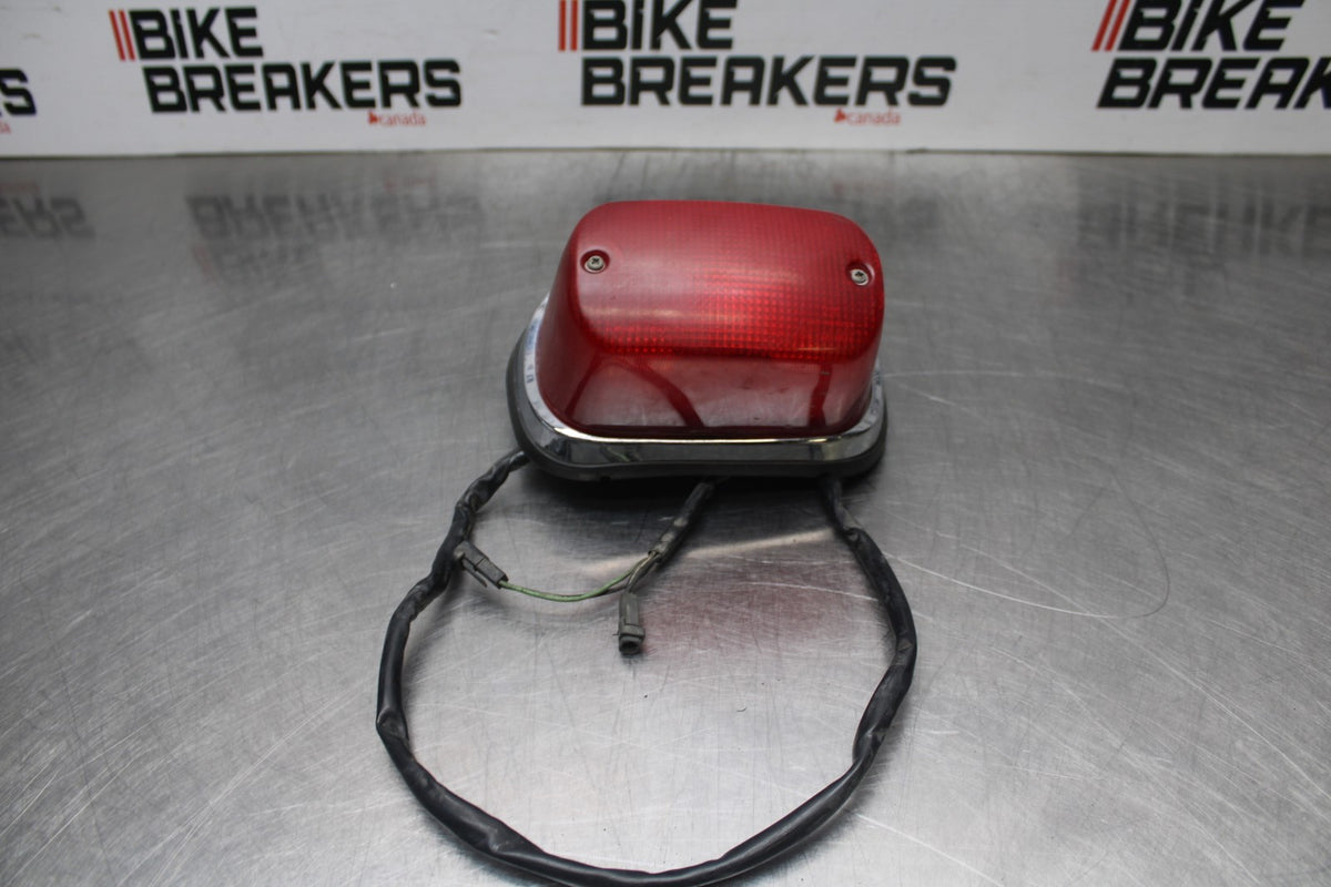 2006 Suzuki Boulevard C90 TAILLIGHT REAR TAIL BRAKE LIGHT BB849