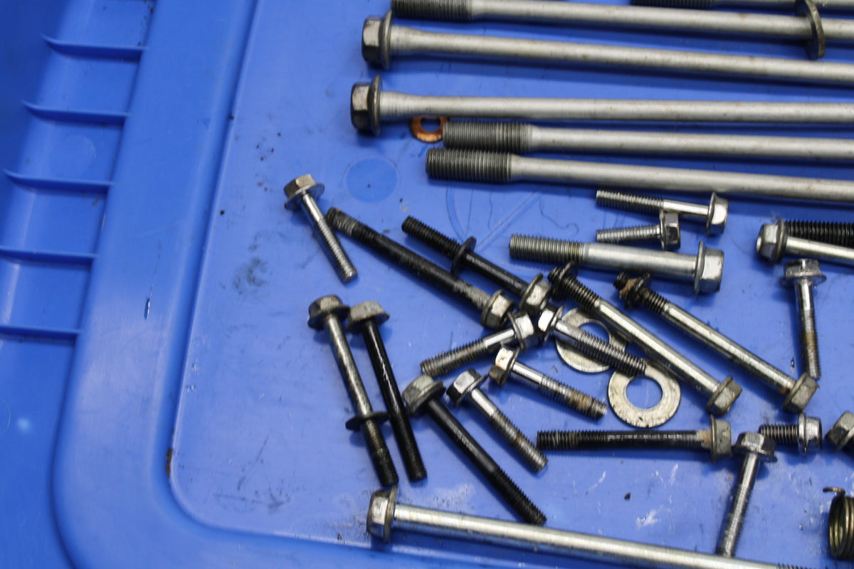 87-03 SUZUKI INTRUDER 1400 VS1400GLP ENGINE BOLTS HARDWARE BB752