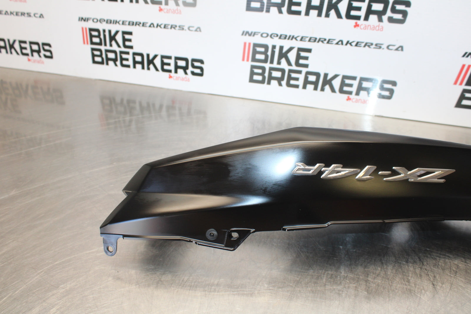 23-24 KAWASAKI NINJA ZX14R LEFT REAR BACK TAIL FAIRING COWL SHROUD BB169