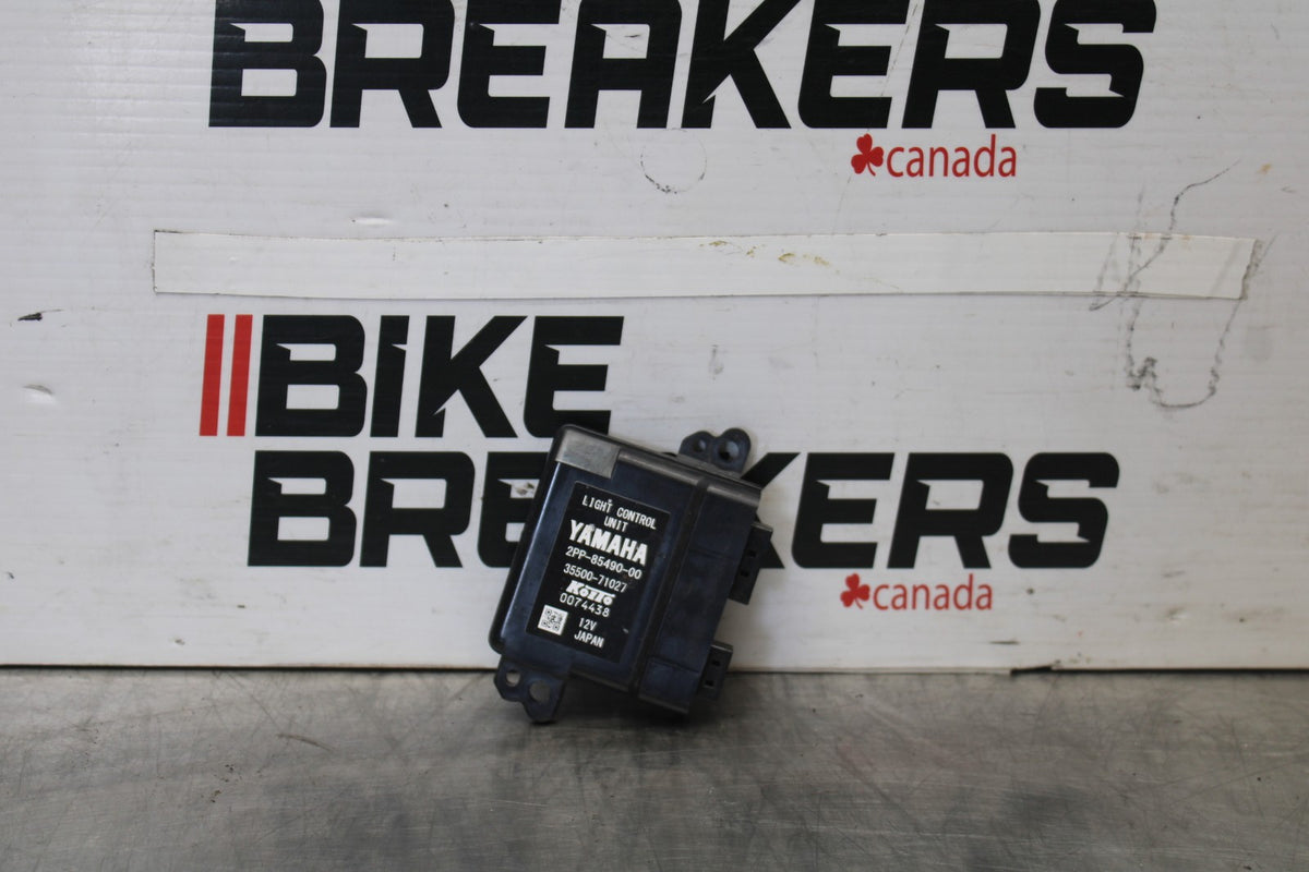 15-17 YAMAHA FJ09 HEADLIGHT COMPUTER CONTROLLER UNIT BLACK BOX BB906
