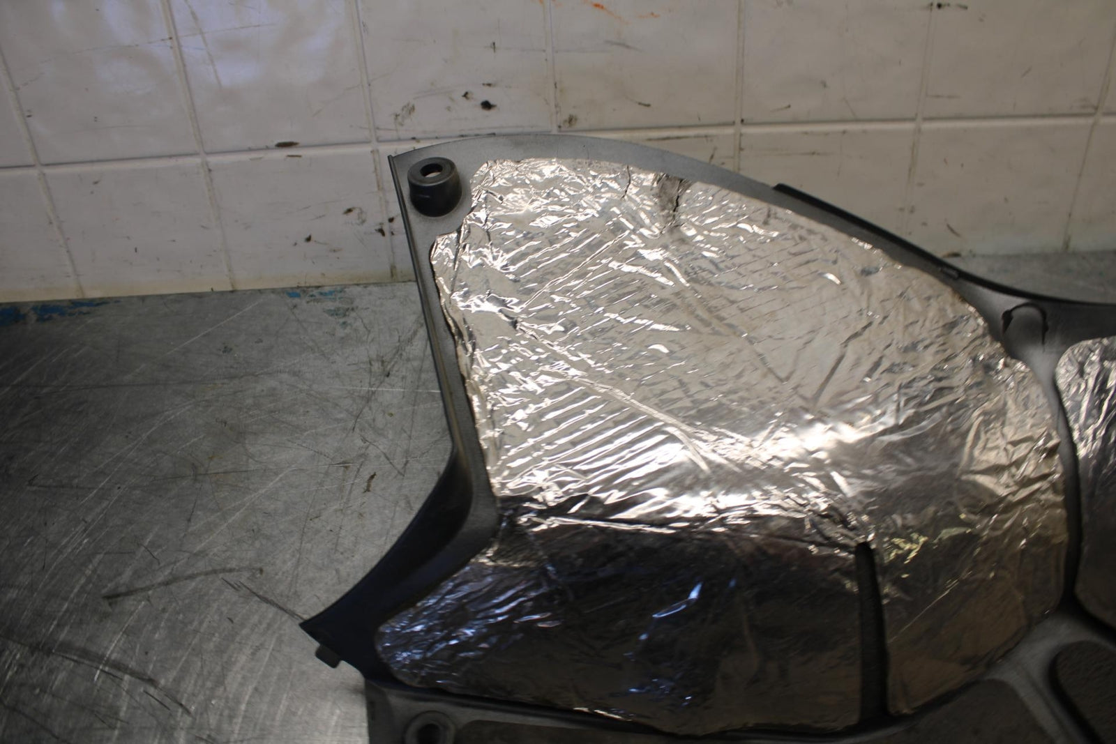 07-08 KAWASAKI CONCOURS 1400 ABS LEFT MID UPPER SIDE FAIRING COWL PLASTIC BB449