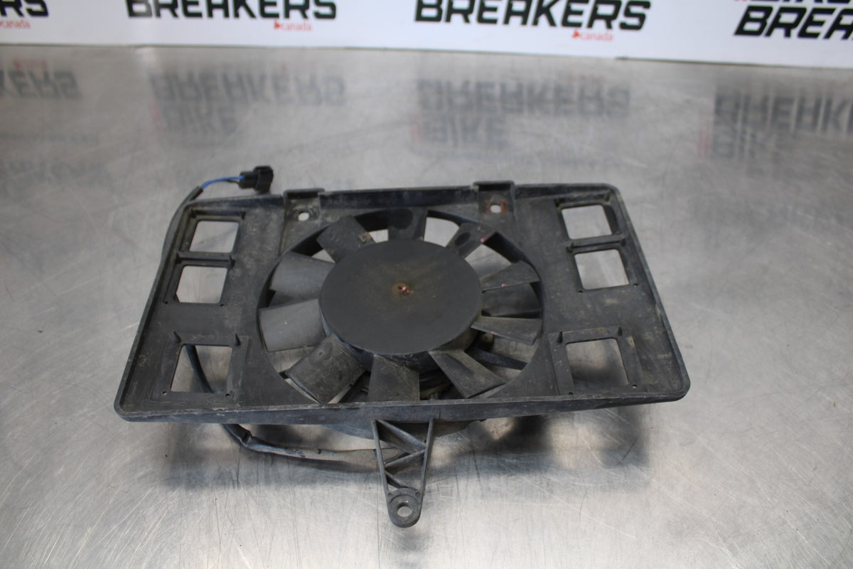 05 TRIUMPH ROCKET III ENGINE RADIATOR COOLING FAN BB186
