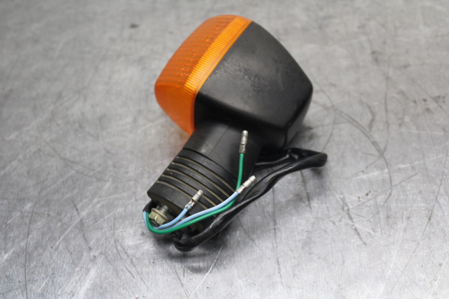84 HONDA INTERCEPTOR 750 VF750F RIGHT FRONT TURN SIGNAL LIGHT INDICATOR BB108