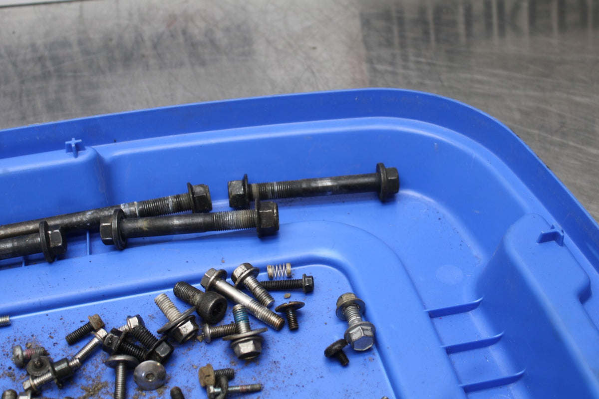 05 TRIUMPH ROCKET III MOUNTING BOLTS HARDWARE MOTOR SCREWS BB186