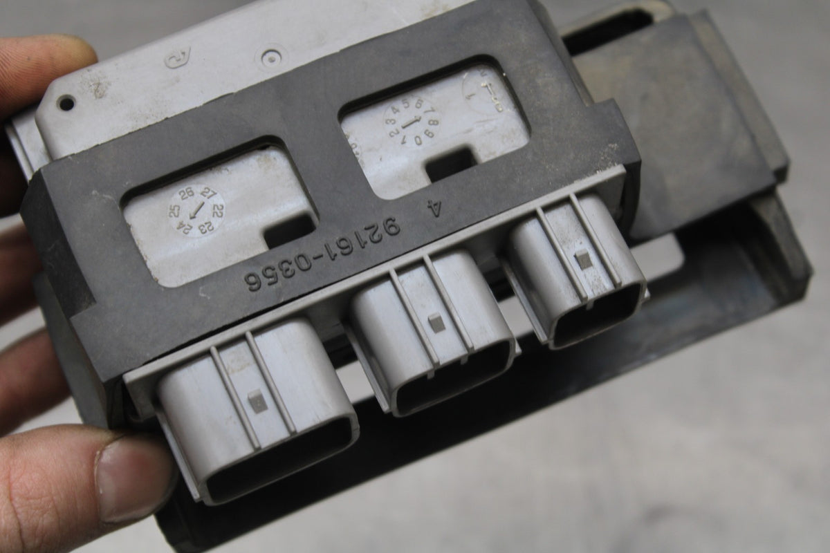 24 KAWASAKI NINJA 500 ABS RELAY ASSEMBLY BOX BB818