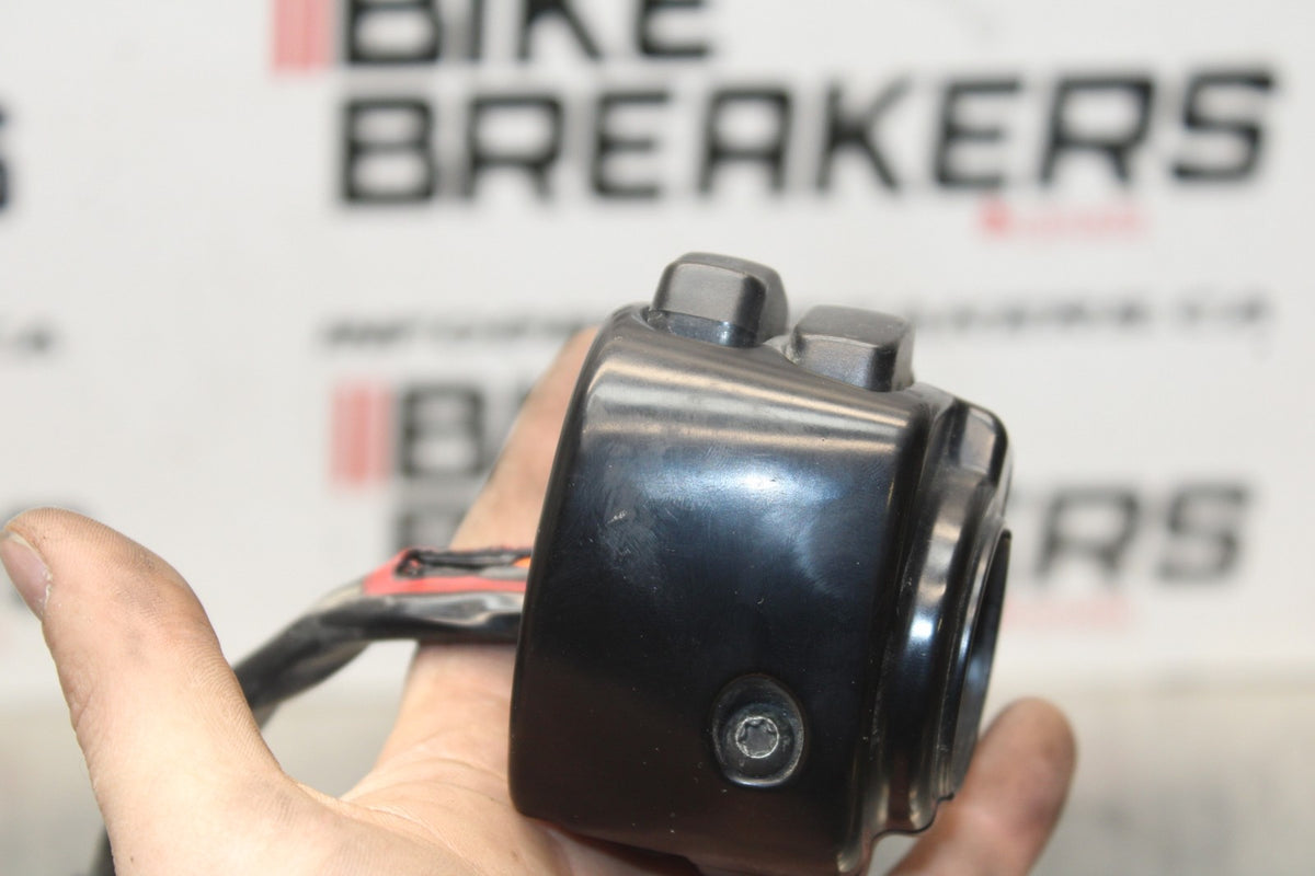 09 HARLEY-DAVIDSON SPORTSTER 1200 CUSTOM XL1200C LEFT HANDLE BAR SWITCH BB776
