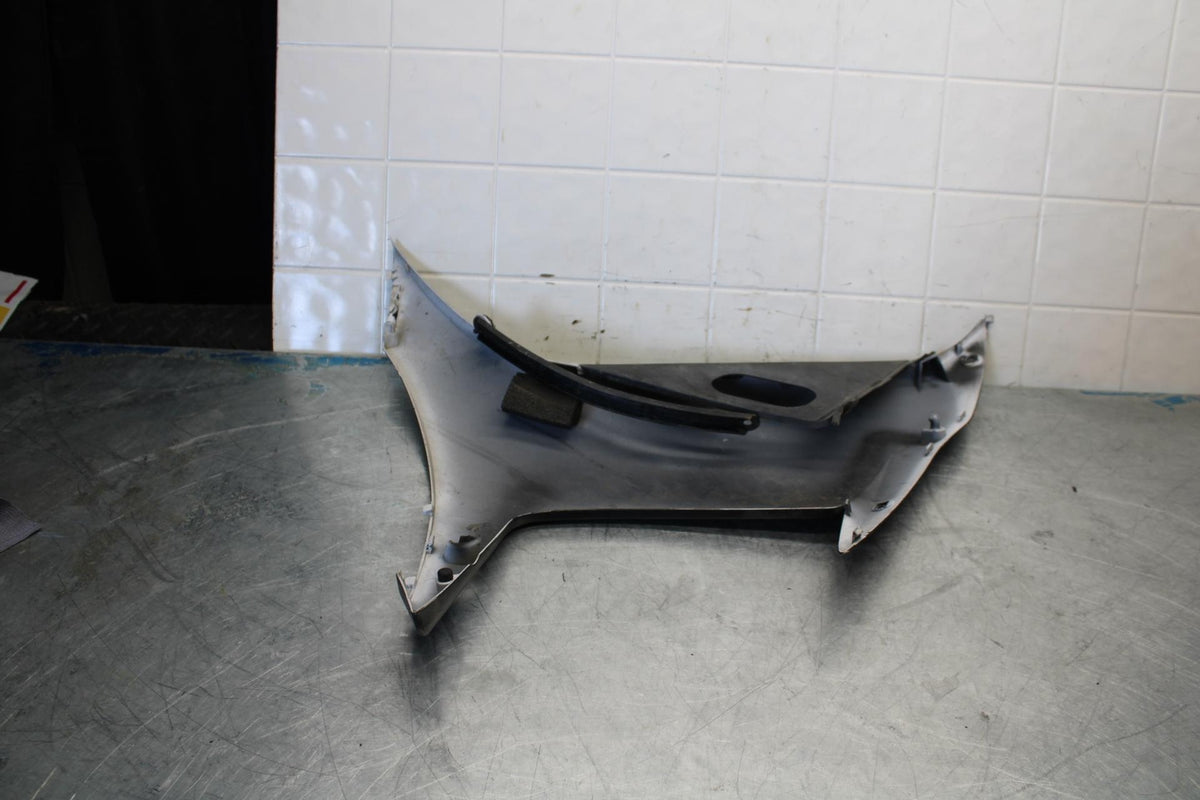 15-21 SUZUKI GSXR600 RIGHT MID UPPER SIDE FAIRING COWL PLASTIC BB437