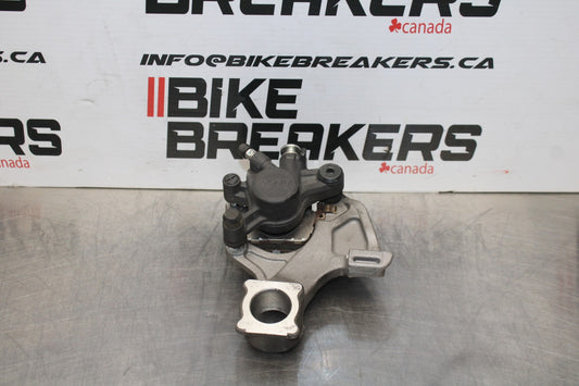 07 SUZUKI GSXR1000 REAR BACK BRAKE CALIPER W MOUNT BRACKET BB770