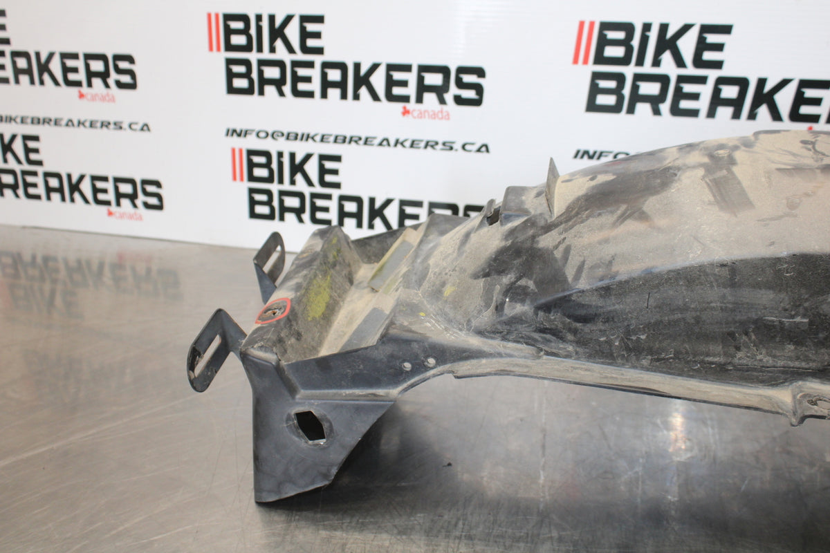 04-09 SUZUKI GS500F REAR BACK TAIL UNDERTAIL FAIRING COWL FENDER BB165