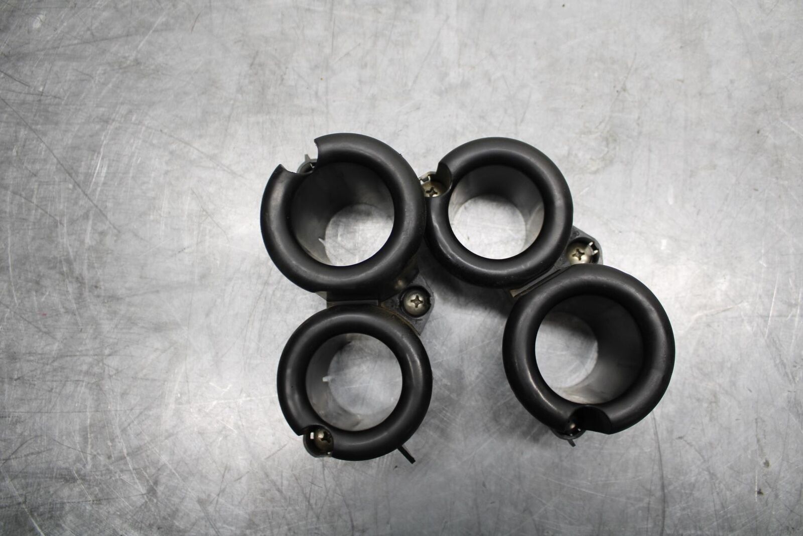 05-06 HONDA CBR600RR  INTAKE VELOCITY STACKS 17225-MEE-000 17226-MEE-000 BB479