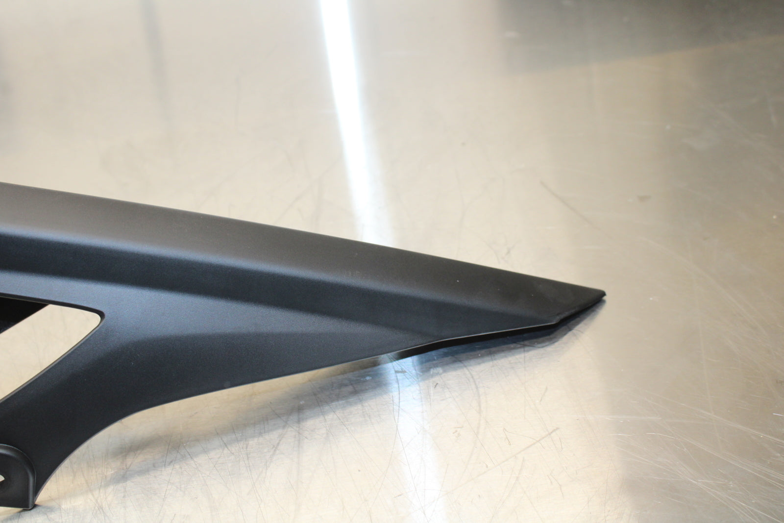 23-24 KAWASAKI NINJA ZX14R REAR BACK DRIVE CHAIN GUARD COVER SHIELD BB141