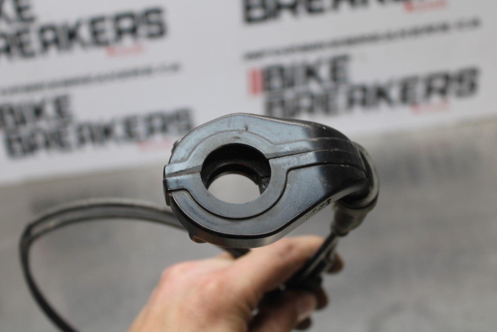 07-08 KAWASAKI NINJA ZX6R THROTTLE CABLE LINE HOUSING GUIDE BB203