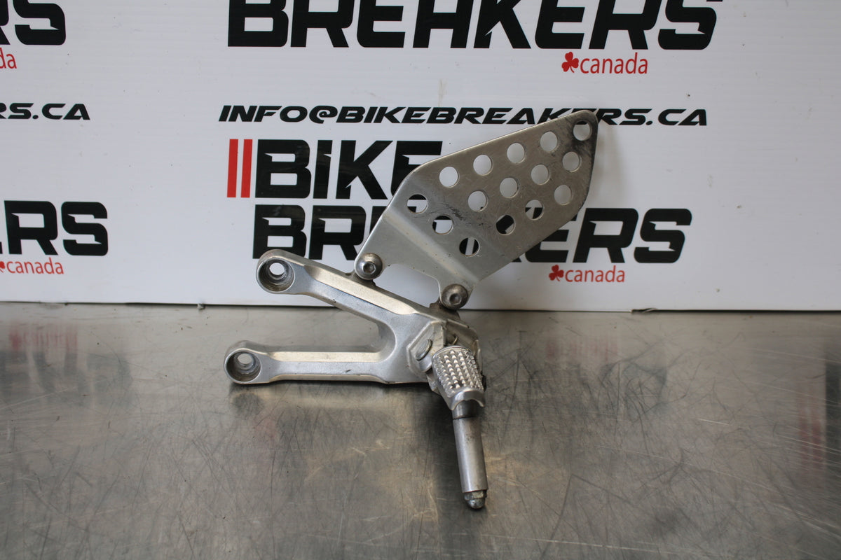 06-07 HONDA CBR1000RR LEFT REARSET REAR SET DRIVER FOOT PEG REST STOP BB166