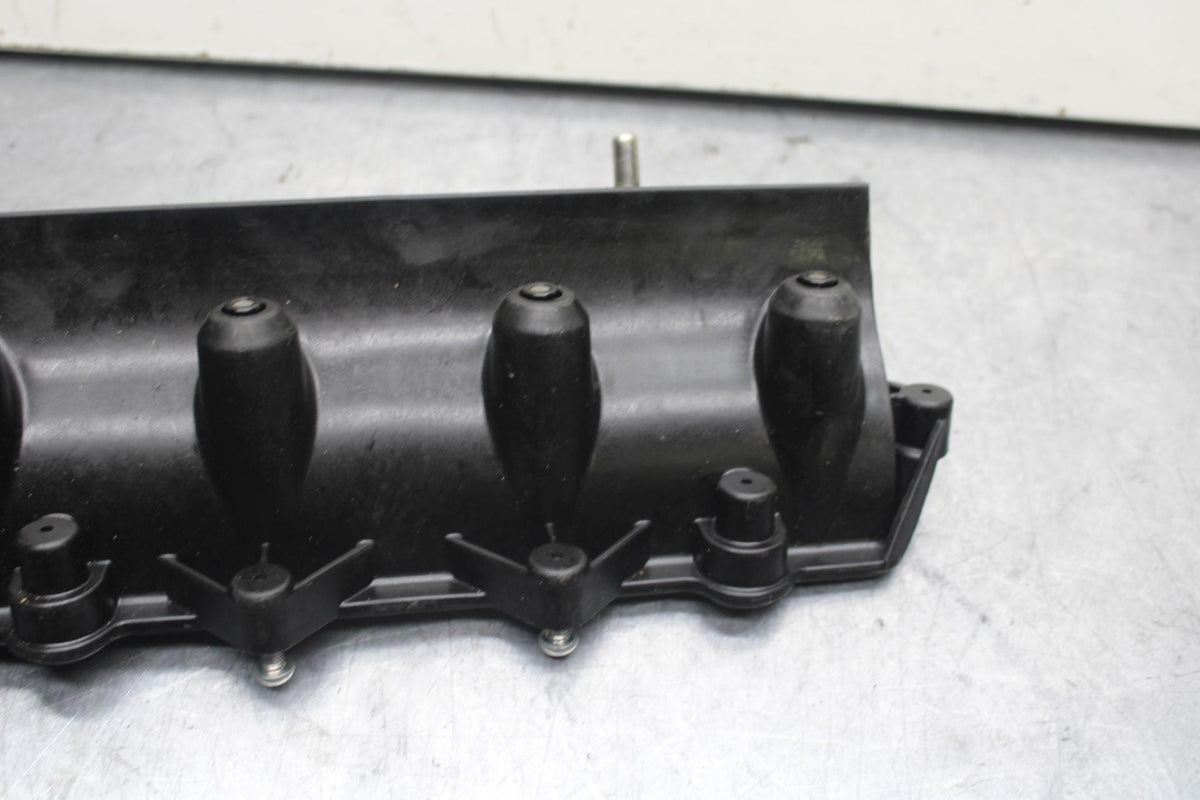 2007 Yamaha YZF R6 SECONDARY FUEL INJECTORS TOP AIRBOX GAS RAIL BB80