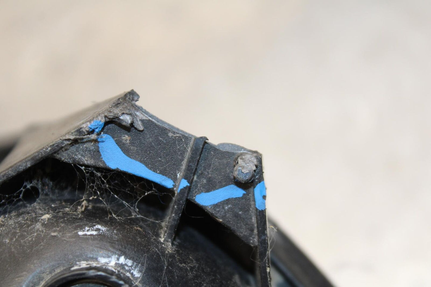 2000 Kawasaki Ninja ZX12R ZX1200A FRONT HEADLIGHT HEAD LIGHT LAMP 23007-1370 BB5